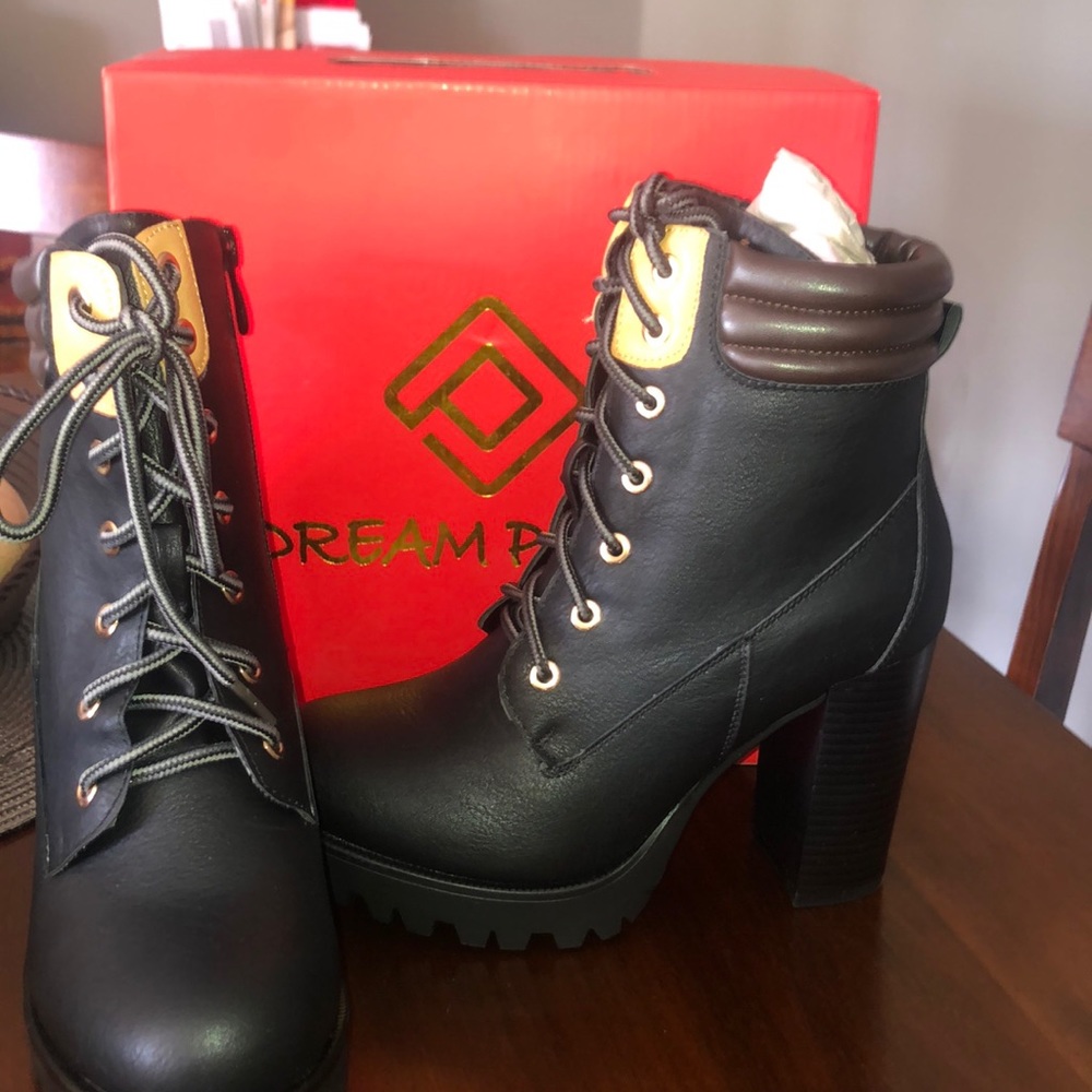 Platform boots